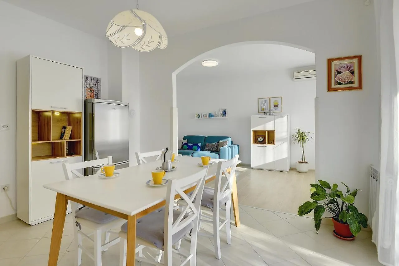 Apartment Ljuba Pula